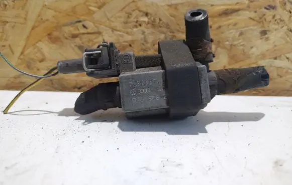 Audi TT Mk1 Vacuum valve 078906283A