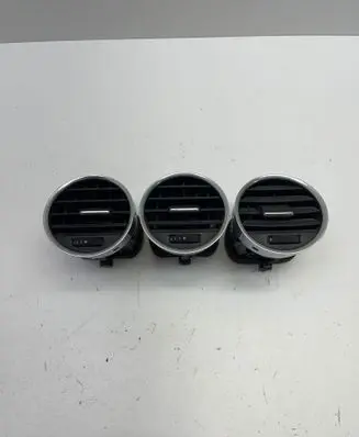 Audi A4 S4 B7 8E 8H Dash center air vent grill 8H0820951D