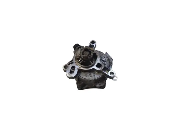 Volvo V40 Vacuum pump 31316688