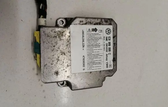 Volkswagen PASSAT B5.5 Airbag control unit/module 1C0909605C