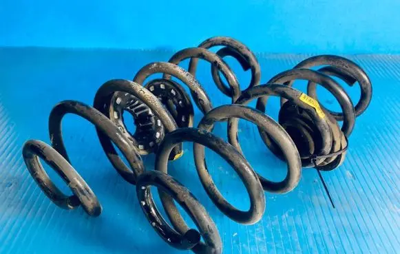 Opel Astra K Rear coil spring