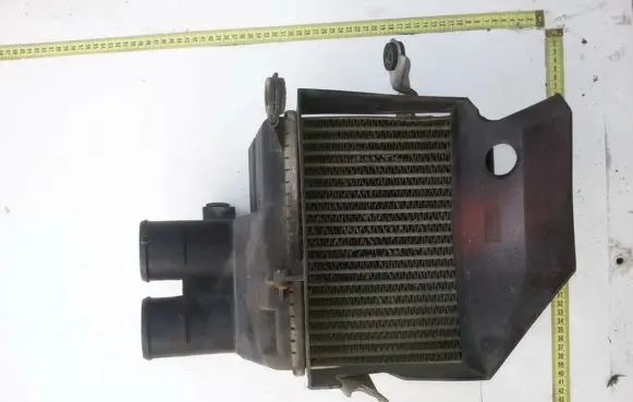 Mitsubishi Carisma Intercooler radiator MR187657 A155I235P100