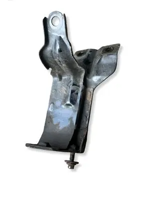 Volvo V60 Radiator mount bracket 31261931