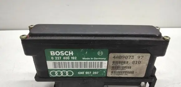 Audi 100 S4 C4 Combustion control unit/module 4A0907397