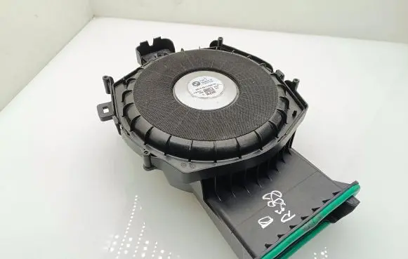 BMW X4 G02 Subwoofer speaker 6811926 18353410