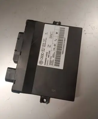 Audi A8 S8 D3 4E Comfort/convenience module 4E0909131 5WK47012