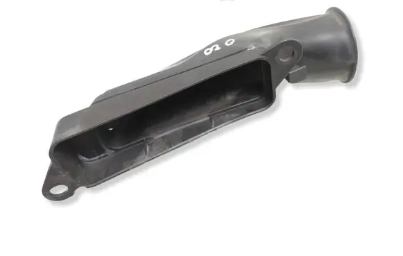 Ford Focus Air intake duct part CV619E635BB