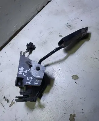 Audi A6 S6 C4 4A Accelerator throttle pedal 0205001017