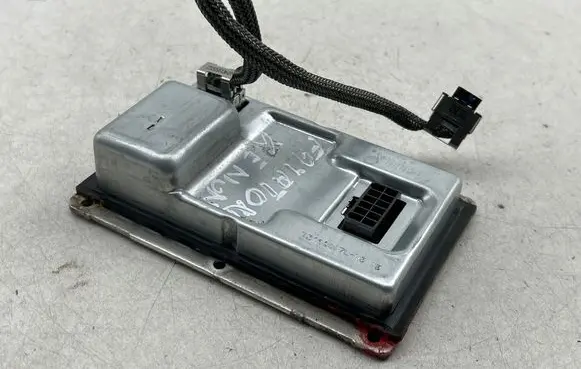 Volkswagen Phaeton Headlight ballast module Xenon 3D0909157 D1RS35W