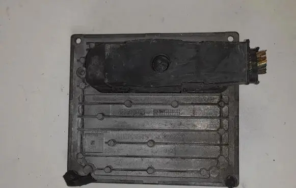 Ford Fiesta Engine control unit/module S120977312D 6S6112A650LD