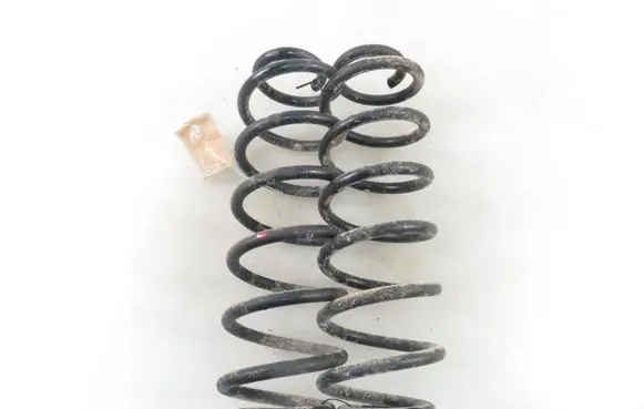 Skoda Octavia Mk2 (1Z) Rear coil spring 