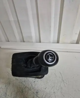 Mercedes-Benz GLK (X204) Gear shifter/selector A2042676124 09335075
