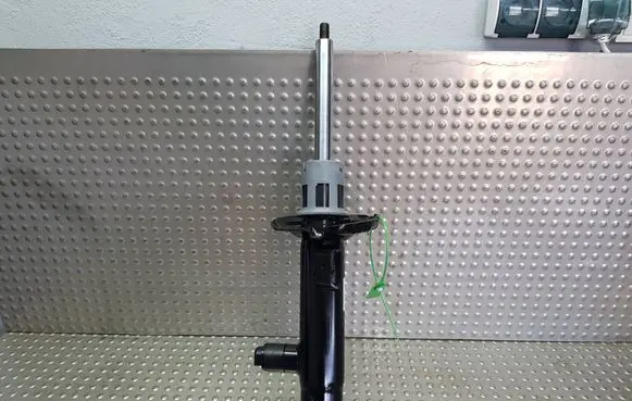 Audi Q4 e-tron Front shock absorber/damper S26371125 1EA413032P