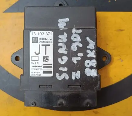 Opel Signum Door control unit/module 13193371 5WK46008D