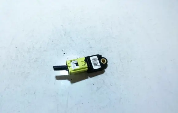 Toyota Auris 150 Airbag deployment crash/impact sensor 8983102060