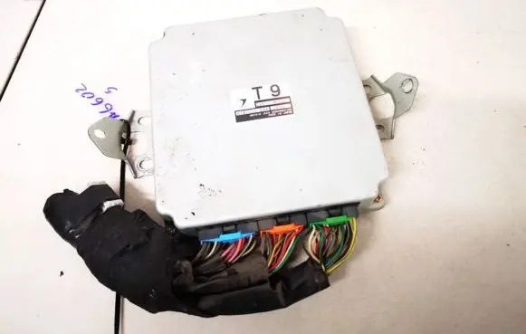 Subaru Impreza I Engine control unit/module 22611af630 a18-000d4w