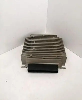 Tesla Model S Sound amplifier 100035000109 100483310A03