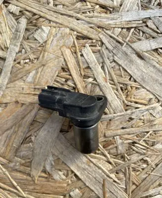 Mazda 626 Camshaft position sensor FSD718230