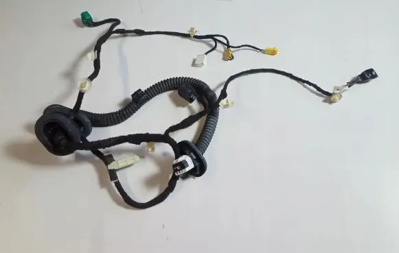 Ford F150 Rear door wiring loom FL3T-14632-BE