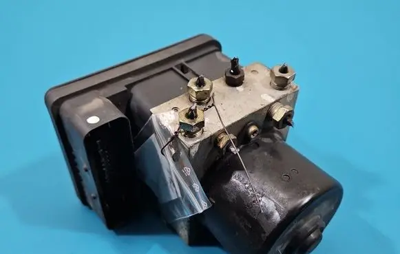 Ford Fiesta ABS Pump 2S61-2M110-CE IMPRK1520362