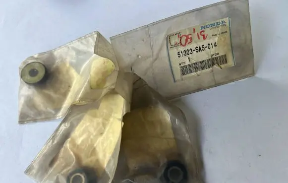 Honda Accord Sway bar bush bracket, front 51303-SA5-014 51303SA5014