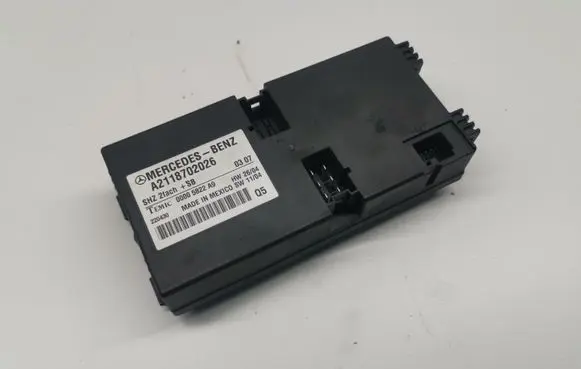 Mercedes-Benz CLS C219 Seat control module A2118702026