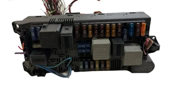 Mercedes-Benz E W211 Fuse module 2115453101