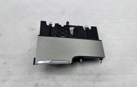 Volvo XC90 Ashtray (front) 31389185
