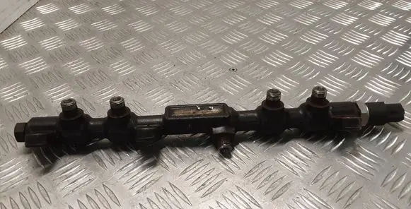 Ford Mondeo Mk III Fuel main line pipe 2S7Q90280AD 9307Z502B