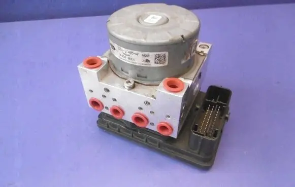 Ford Fiesta ABS Pump D1B12C405AF 10022006784 A426R