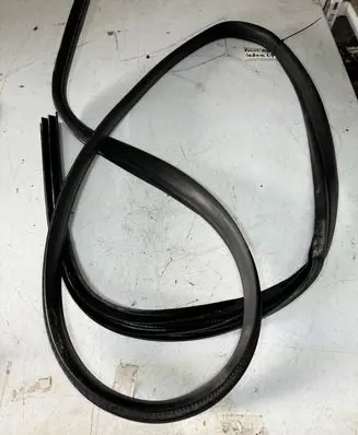 Ford Focus Sliding door rubber seal 