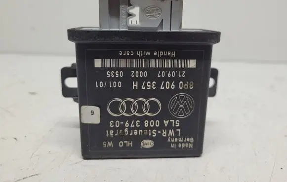 Audi A6 S6 C6 4F Light module LCM 8P0907357H 5LA00837903