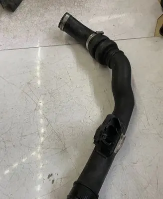 Ford Transit Intercooler hose/pipe D05WB