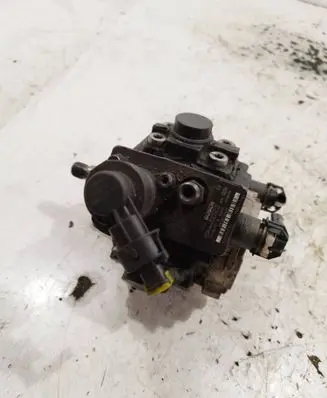 KIA Ceed Fuel injection high pressure pump 0445010206 331002a420