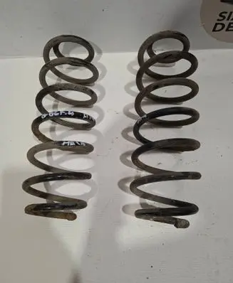 Volkswagen Golf IV Rear coil spring 