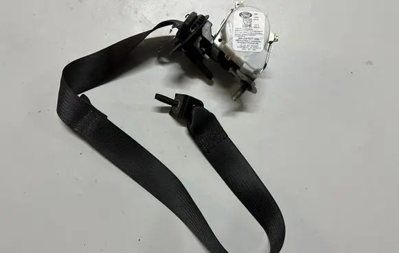 Ford Explorer Rear seatbelt BB5378611B68AH 34082750GCBL