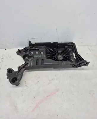 Volkswagen Golf VIII Battery tray 5WA915331C 5WA915331E