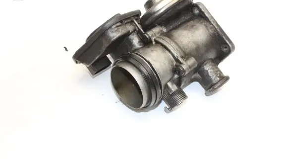 BMW 3 E92 E93 EGR valve 7804351