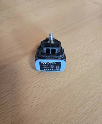Toyota Prius (XW50) Airbag deployment crash/impact sensor 8983A47010