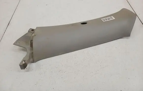Mazda Premacy (D) pillar trim (bottom) 