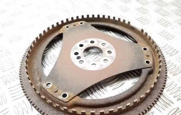 Mercedes-Benz S W220 Flywheel