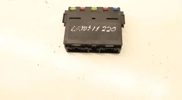 Lexus IS 220D-250-350 Fuse module 8921153020