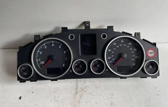 Volkswagen Touareg I Speedometer (instrument cluster) 6033EC2145