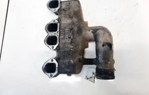 Volkswagen PASSAT B5 Intake manifold 028129713K
