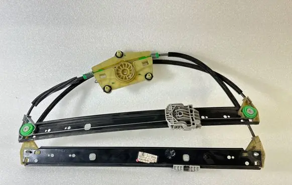 Audi Q7 4L Rear window lifting mechanism without motor 4L0839461A