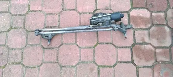 Ford Mondeo MK II Front wiper linkage 