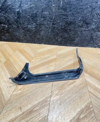 Mercedes-Benz E W211 Other exterior part A2116930133