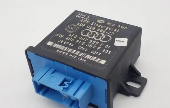 Audi Q7 4L Light module LCM 4F0907357F 4F0910357F 5DF00888627