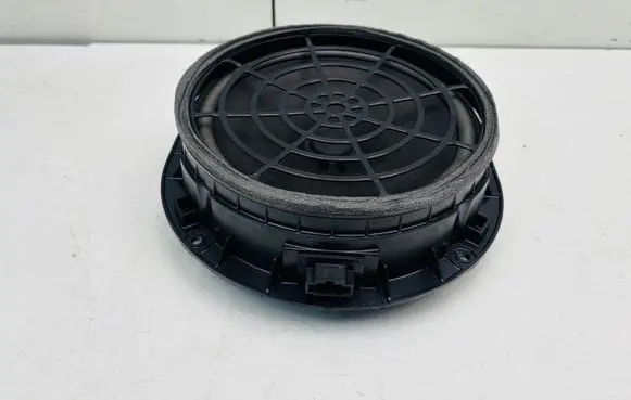 Audi A5 Front door speaker 8W0035415A