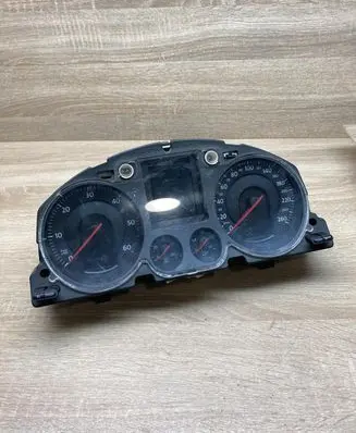 Volkswagen PASSAT B6 Speedometer (instrument cluster) 3C0920871 X0006000